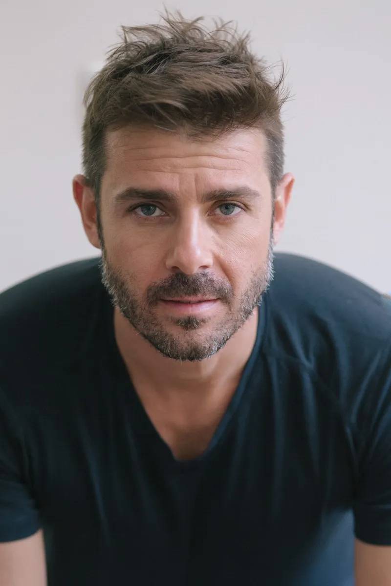 נדב ניר - תמונה ממוזערת 1