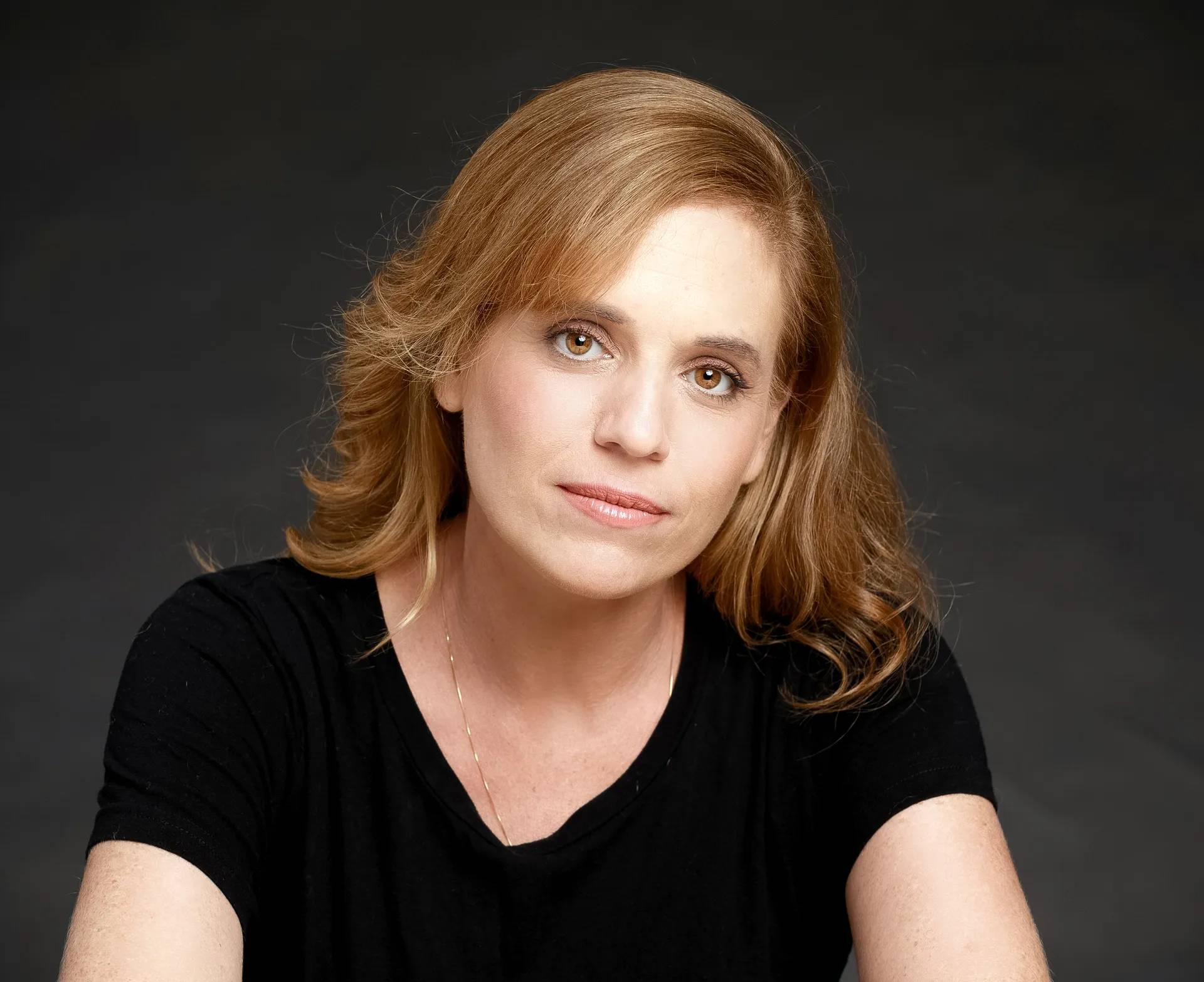 שרון ליפקינד - תמונה ממוזערת 1