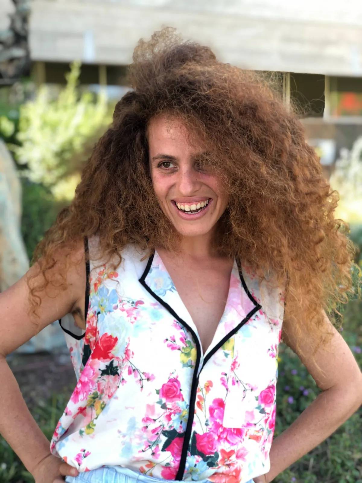 יעל עצמון - תמונה ממוזערת 1