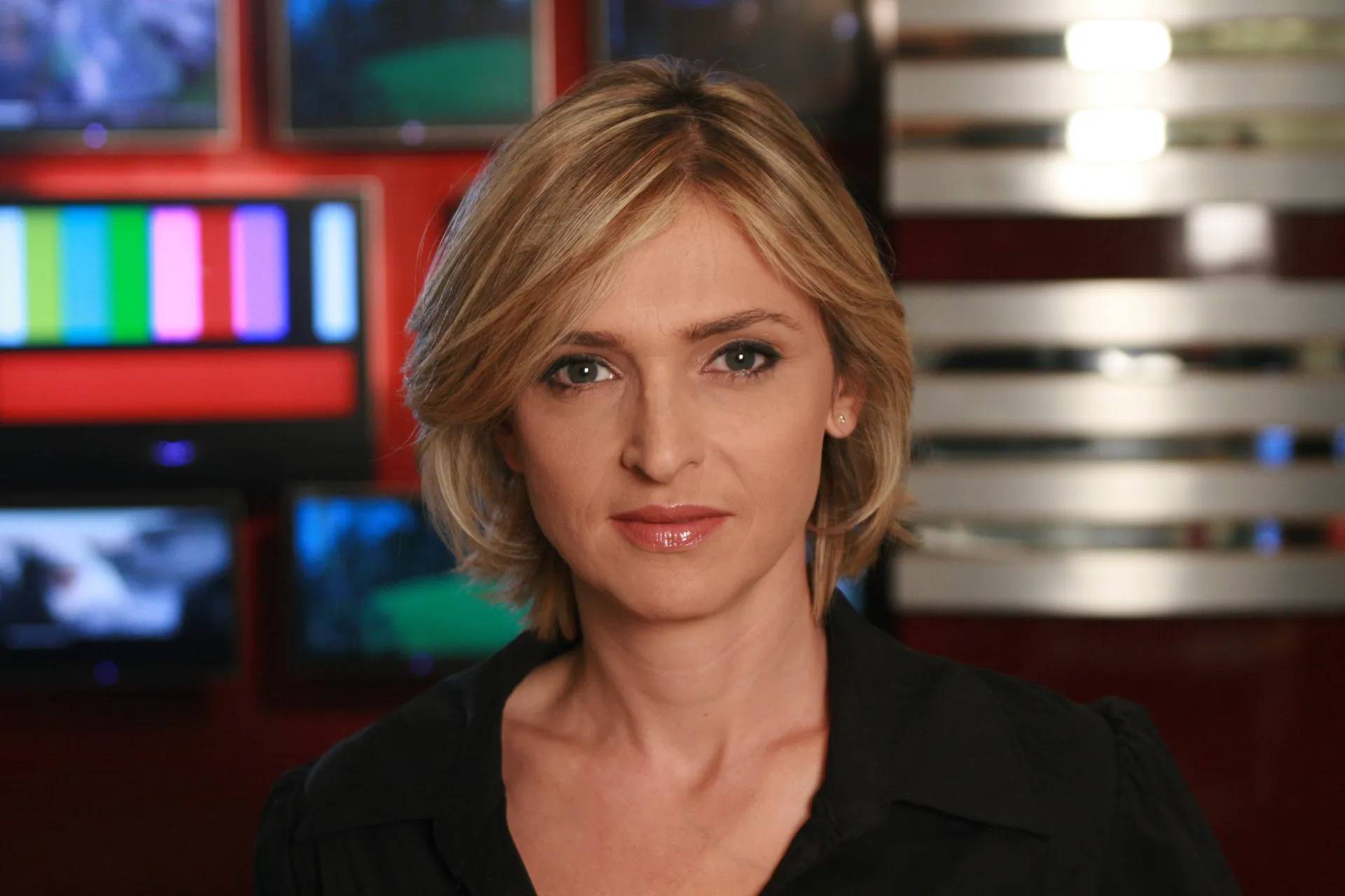 דנה ויס - תמונה ממוזערת 1