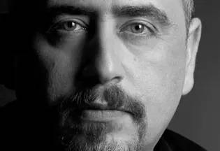 מיכה שיטרית - תמונה ממוזערת 1